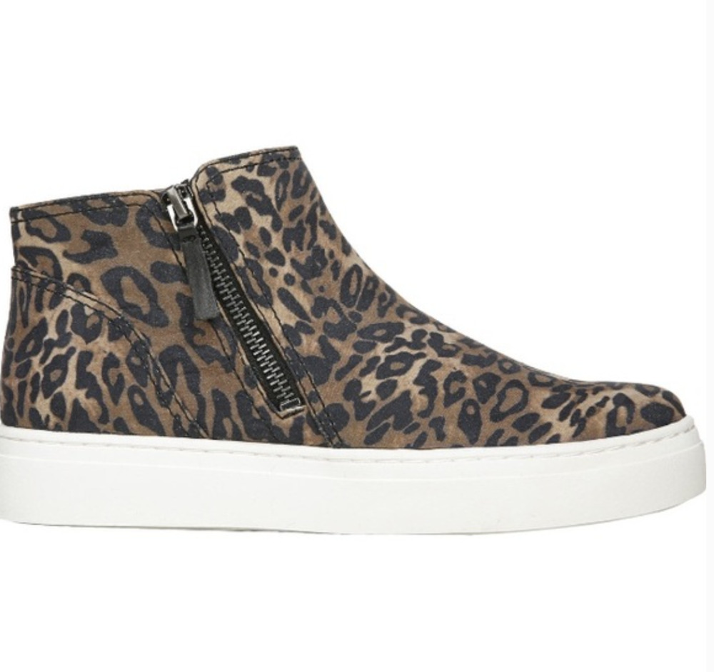 Naturalizer Celeste Cheetah print high top Sneaker Sz 9